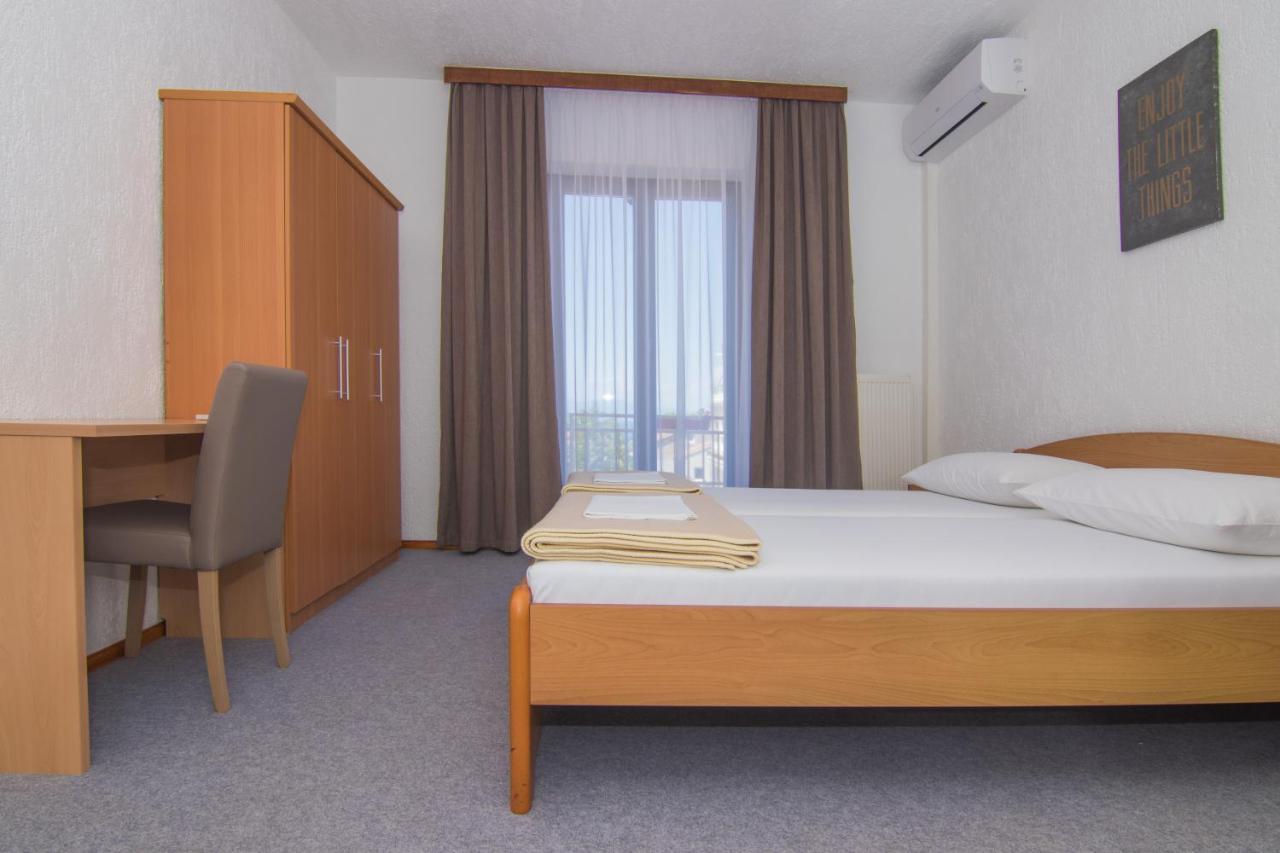 Rustika Bed & Breakfast